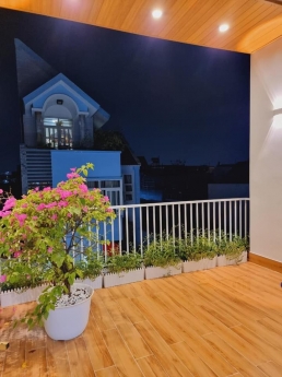 Chỉ 5,59 tỷ TL .Bán nhà 2 lầu siêu đẹp mới leng keng thông đường trực tiếp ra Nguyễn Ái Quốc, và