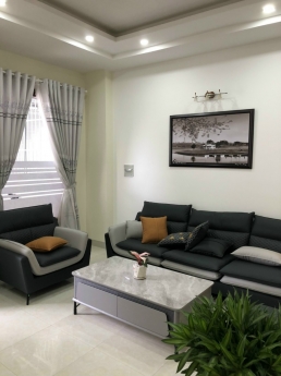 CẦN BÁN NHÀ MẶT TIỀN ĐƯỜNG CỔ LOA