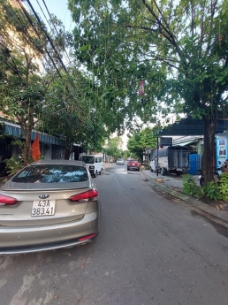 Bán nhà mặt tiền Đỗ Nhuận biệt thự sân vườn