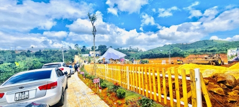 làng nghỉ dưỡng Lộc Đức còn khu đất rất đẹp , gần ngay UBND, khu dân cư hiện  hữu