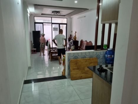 Bán nhà 2 tầng kiệt 408 Hoàng Diệu thông ra nhiều đường