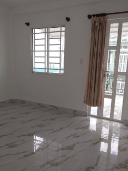 Gia đình cần bán nhà Trần Xuân Soạn 80m2 4tầng BTCT nhỉnh 4 tỷ
