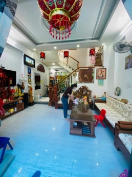 Bán nhà 3 tầng Phạm Nhữ Tăng gần UBND Phường Hòa Khê