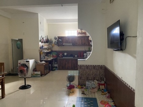 Bán nhà mê lửng đúc Nguyễn Phước Nguyên vào ở ngay