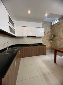 Bán gấp nhà kiệt ô tô, Tiểu La, Hòa Cường Bắc, Hải Châu, 60m2, 3.75 tỷ