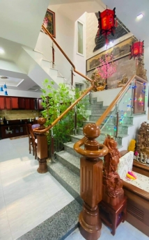 Bán nhà 3 tầng Phạm Nhữ Tăng gần UBND Phường Hòa Khê