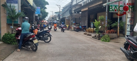 NHÀ MẶT TIỀN 6 x 29M NỞ HẬU 205M2 FULL THỔ CHỈ 6,8 Tỷ