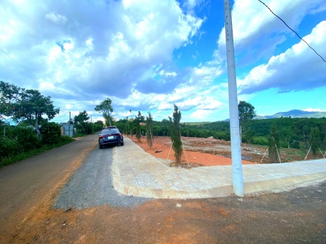 Sở hữu đất nền Bảo Lộc chỉ với 450 triệu . Có thổ cư ngay trung tâm hành chính