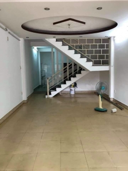 CHỦ CẦN BÁN NHANH MT 2,5 TẦNG ĐÚC ĐƯỜNG NGUYỄN HOÀNG