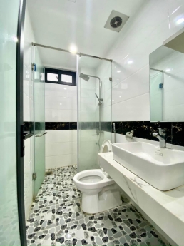 Trung tâm Văn Quán Ngõ Thông  KD tốt  - Ô TÔ Đỗ cửa dt:30m2 x 5T chỉ nhỉnh  hơn 4 tỷ