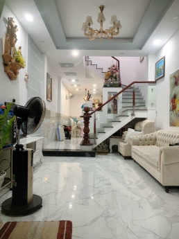 Tôi cần bán nhà Nguyễn Hữu Thọ, Hải Châu, 61m2, ô tô đỗ cửa, 3,75 tỷ