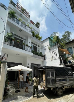 Bán nhà Hẻm xe hơi đậu cửa đường pasteur quận 3, khu víp chỉ có 5 căn nhà. 8,3x16 nở hậu. Giá 37 Tỷ