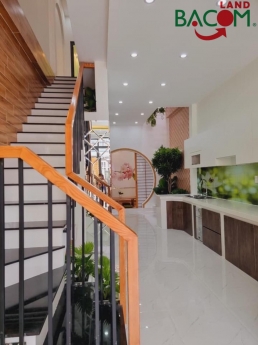 BÁN NHÀ 2 LẦU MỚI SIÊU XIN SANG CƯ XÁ NHÂN HÀNG P.  TÂN HIỆP
