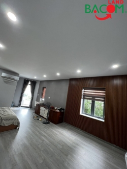Bán nhà 1 trệt 5 lầu, mặt tiền Kinh Doanh Hà Huy Giáp ngang 5,3m2, SHR, full thổ cư