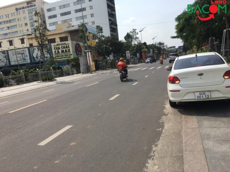 Bán nhà 1 trệt 5 lầu, mặt tiền Kinh Doanh Hà Huy Giáp ngang 5,3m2, SHR, full thổ cư