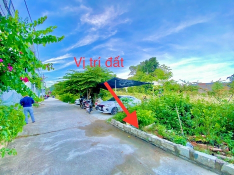Bán lô đất đường oto sau lưng trường Lương Thế Vinh xã Vĩnh Thạnh giá 14 triệu/m2.