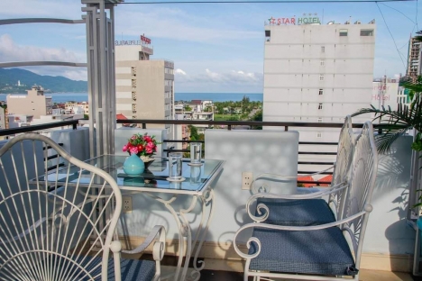 Bán khách sạn biển Đà Nẵng, cách bãi tắm Mỹ Khê chỉ 500m
