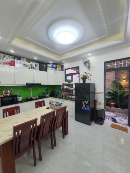 Chỉ 3,7 tỷ sở hửu ngay nhà Lê Thanh Nghị, Hải châu, 67m2, đẹp, còn mới