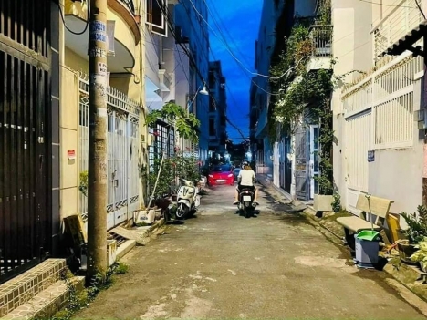 Chỉ 3,7 tỷ sở hửu ngay nhà Lê Thanh Nghị, Hải châu, 67m2, đẹp, còn mới