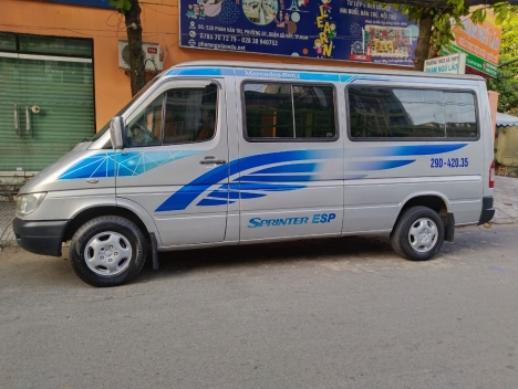 Gia đình cần bán xe Mercedes Van đời 2007 máy dầu