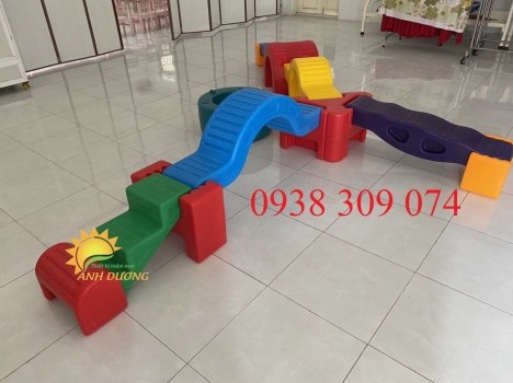 Bộ vận động thăng bằng 11 chi tiết và 12 chi tiết cho bé