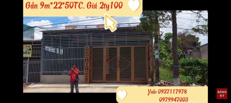 Nhà bán  thổ cư  vị trí Kinh doanh Ngay Trung tâm Thị trấn Chư sê, Gia Lai. Giá 2ty100tr