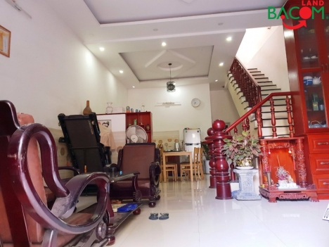 Bán nhà 1 trệt 2 lầu 100m2 MT đường Bùi Hữu Nghĩa gần chợ đồn Bữu Hòa Biên Hòa