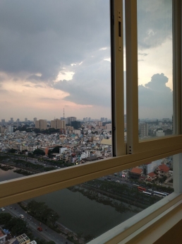 Tôi cần Bán nhanh căn hộ Grand Riverside Q4 chỉ 4ty2