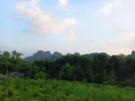 Bán đất siêu nghỉ dưỡng ỏ Lương Sơn,HB,5279m2,lô góc,mặt đường liên xã,2tr/m2