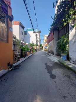 BÁN GẤP ĐẤT PHỐ HOA LÂM - LONG BIÊN - Ô TÔ VÀO ĐẤT - DT 40M - MT 6M - NỞ HẬU- GIÁ 3,4 TỶ - LH