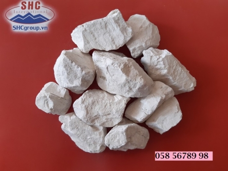 Vôi bột siêu nóng xử lý đất