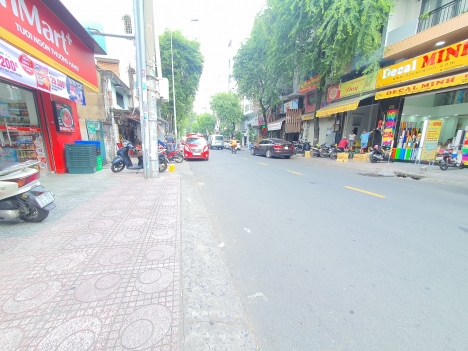 CHO THUÊ VĂN PHÒNG KINH DOANH TRUNG TÂM QUẬN 10 CHỈ 16 triệu/tháng còn thương lượng.