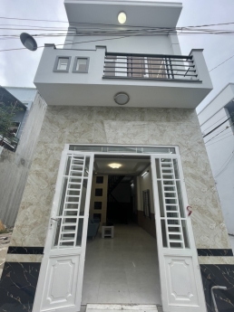 NHÀ LẦU GÓC 2 MẶT TIỀN HẺM 517 TRẦN QUANG DIỆU