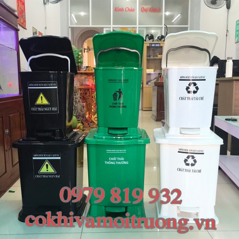 Thùng Rác Ý Tế 20L - Đạp Chân
