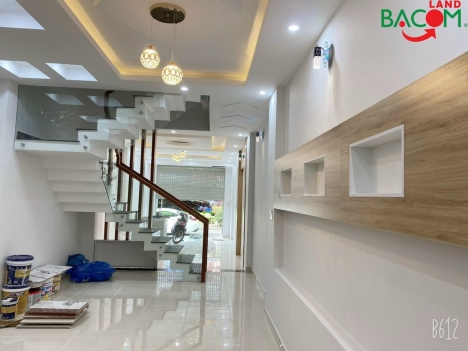 Giá 7,7 tỷ.Bán nhà D2D, mặt tiền Đường D3, Hàng hiếm 1T2L,Gần Trường Mầm Non Thống Nhất,ra Võ Thị