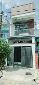 Nhà đẹp khu dân cư p. Bửu Long thành phố Biên Hòa