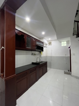 Bán nhà Tân Phú Âu Cơ HXH 4 tầng BTCT 40m2 nhỉnh 5 tỷ