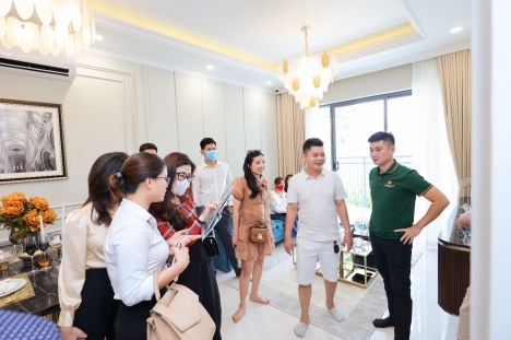 Hanoi Melody Residences chính thức ra mắt căn hộ mẫu  Bảng hàng độc quyền CĐT