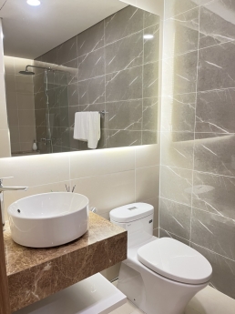 Bán căn hộ ngay trung tâm Hòn Gai hạ long ngay sát đường 6 làn sắp mở 
Chỉ 450tr