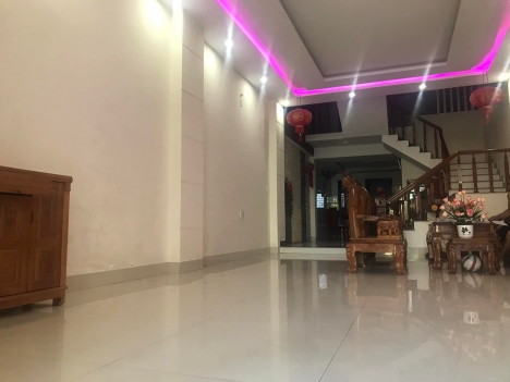 DIỆN TÍCH RỘNG - GẦN BẾN XE - QUẬN CẨM LỆ