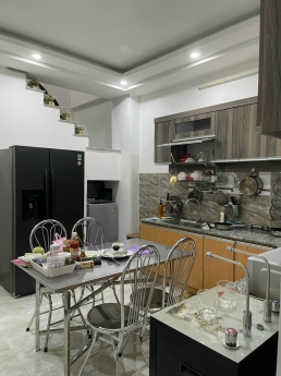 Cần bán nhà mặt tiền đường Ngô Quyền phường 6 TP Đà Lạt giá 7,5 tỷ