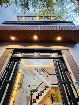 NHÀ 2 MẶT HẺM THÔNG THOÁNG - TẶNG NỘI THẤT - 3.98 TỶ