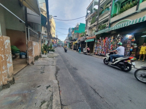 MT nhựa 12m, 33.3m2 Đường Đội Cung, Phường 11, Quận 11 - Chỉ nhỉnh 5 tỷ