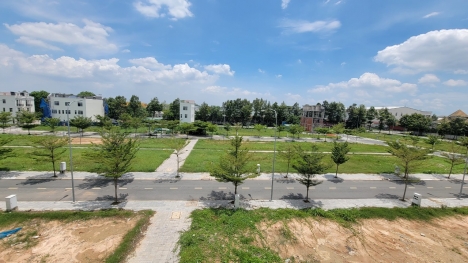 Đất nền Icon Central Dĩ An giá 2,9 tỷ/64m2 đã có sổ. đón đầu đường Vành Đai 3