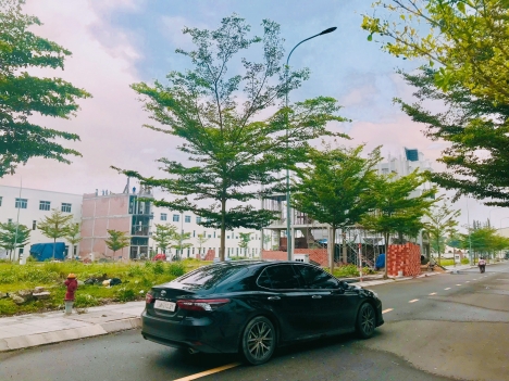 Đất nền Icon Central Dĩ An giá 2,9 tỷ/64m2 đã có sổ. đón đầu đường Vành Đai 3