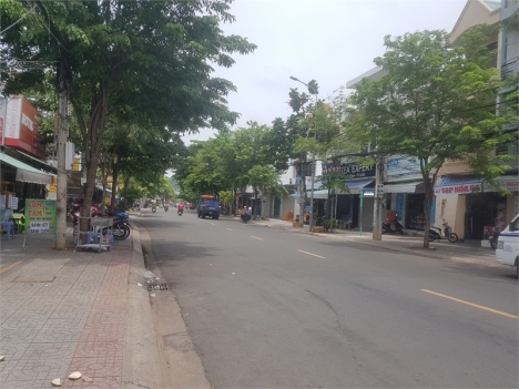 Cho thuê mặt bằng 2 mặt tiền đường nguyễn hữu cảnh, tp.vũng tàu