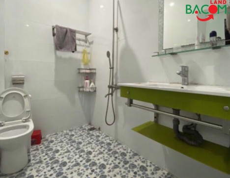 bán nhà d2d võ thị sáu giá ngộp
