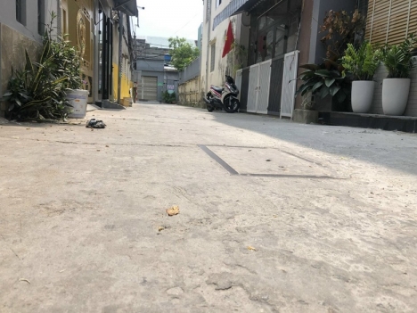 ĐẤT HIỂM 72m2 sau mặt tiền Hoàng Văn Thái, 2 mặt thoáng, 1,5x tỷ có thương lượng