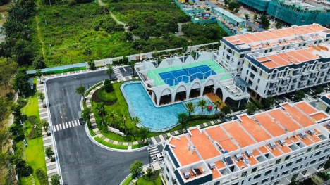 NHÀ PHỐ BIỆT THỰ TRÊN ĐƯỜNG VÕ CHÍ CÔNG CỦA CDT KHANG ĐIỀN ĐÃ HOÀN THÀNH 90%