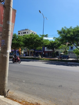 Cho thuê tòa căn hộ 3 tầng. có 5 phòng đang cho thuê. 22tr